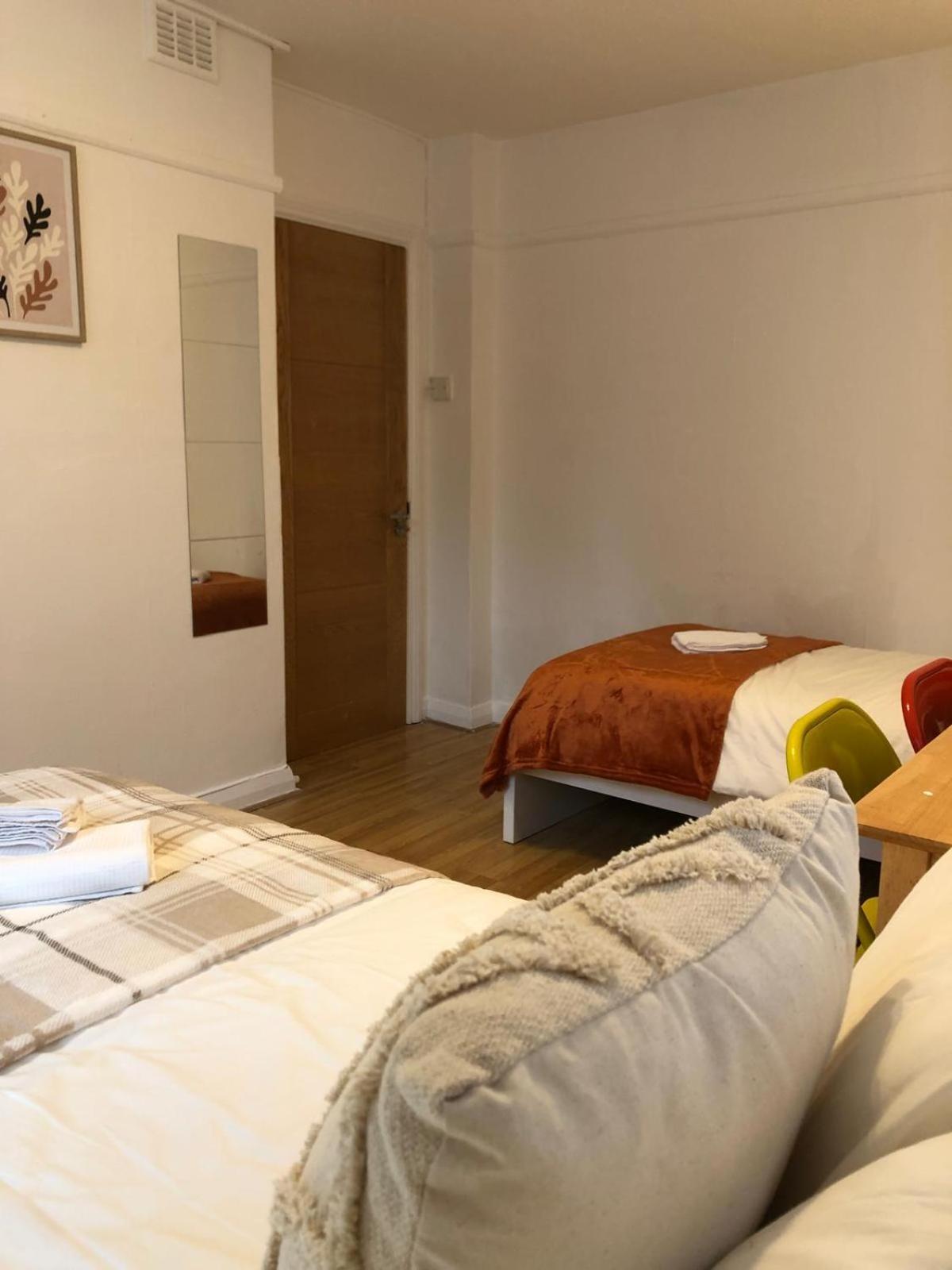 Comfy Private Bedrooms Near O2 Forum Kentish Town, Camden Londres Exterior foto